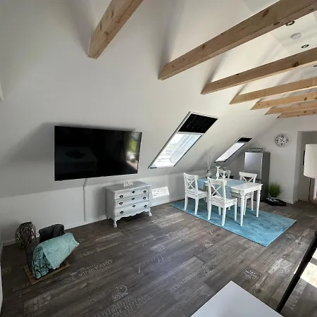 Dachgeschosswohnung Im Huus An't Koornfeld Apartamento Osteel
