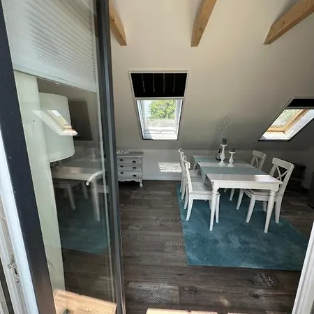 דירה Dachgeschosswohnung Im Huus An't Koornfeld *